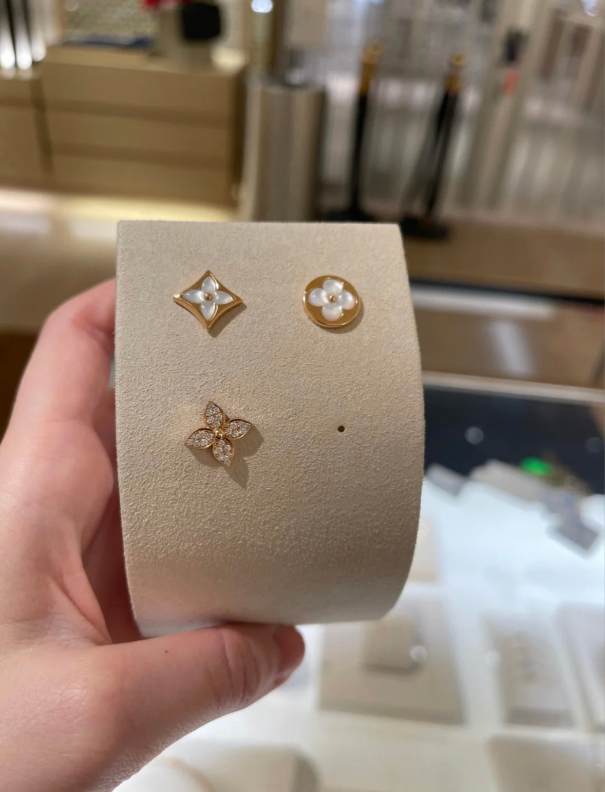 [ROYAL]STAR BLOSSOM STUD EARRINGS PINK GOLD DIAMONDS