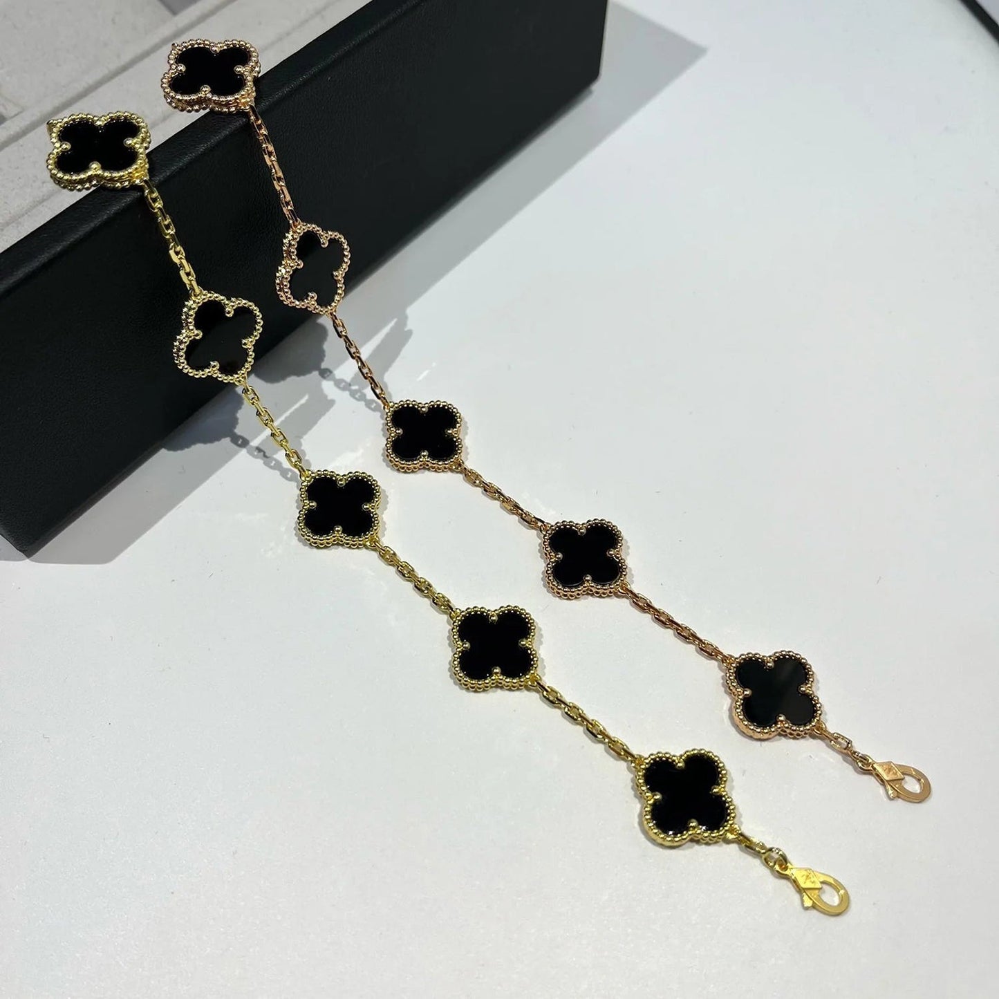 [ROYAL]CLOVER  5 MOTIFS BLACK ONYX BRACELET