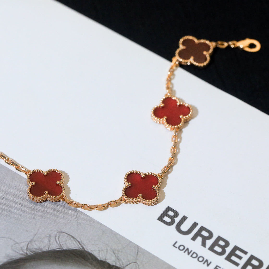 [ROYAL]CLOVER 5 MOTIFS RED AGATE  BRACELET