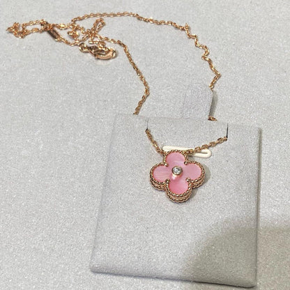 [Royal&Vicky]CLOVER 15MM DIAMOND PINK MOP NECKLACE