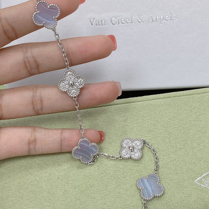 [Royal&Vicky]LUCKY CLOVER 5-MOTIF BRACELET - PURPLE CHALCEDONY COLLECTION