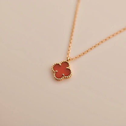 [ROYAL]CLOVER MINI 9.5MM WHITE CARNELIANS NECKLACE