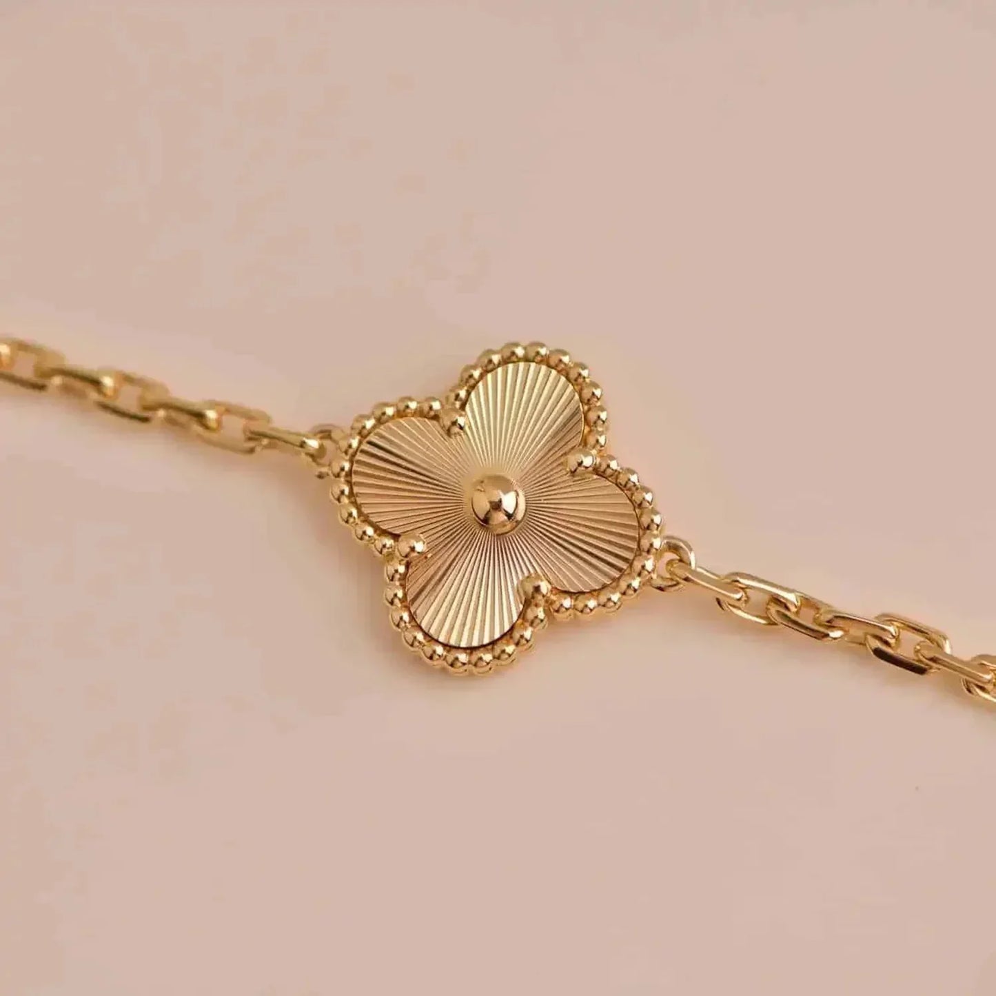 [ROYAL]CLOVER 5 FLOWERS LASER BRACELET