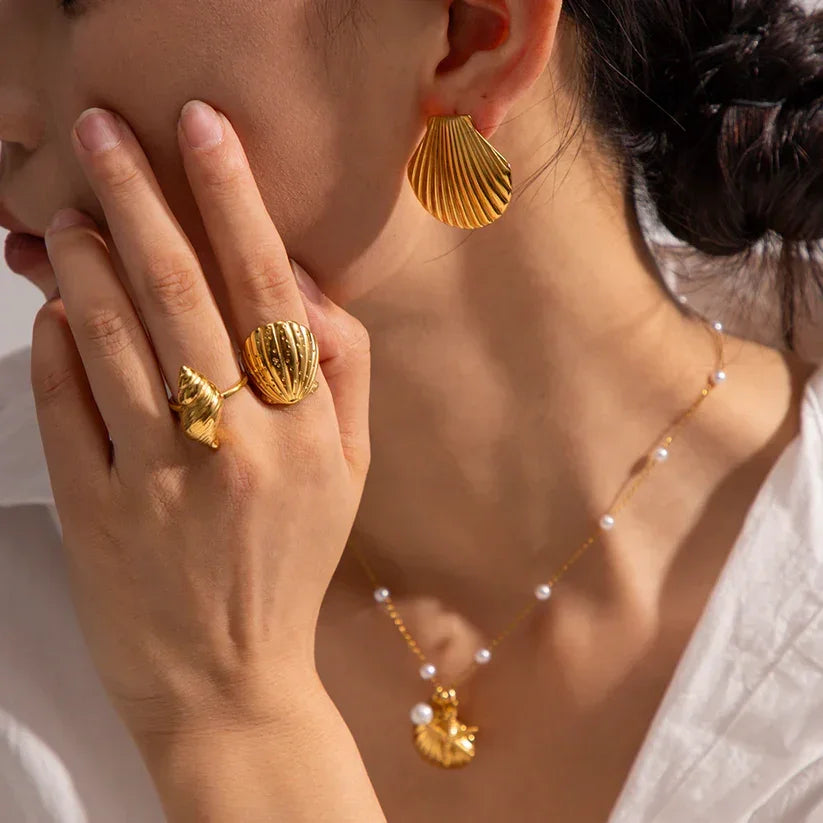 [Royal&Vicky] Rio Goldring
