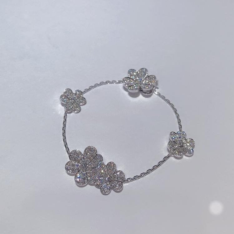 [ROYAL]FRIVOLE SILVER 5 FLOWERS BRACELET