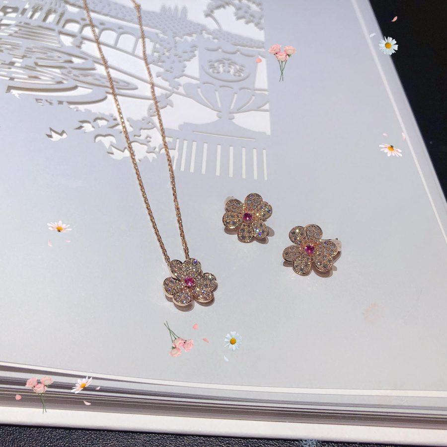 [Royal]FRIVOLE ROSE GOLD FLOWER DIAMOND NECKLACE