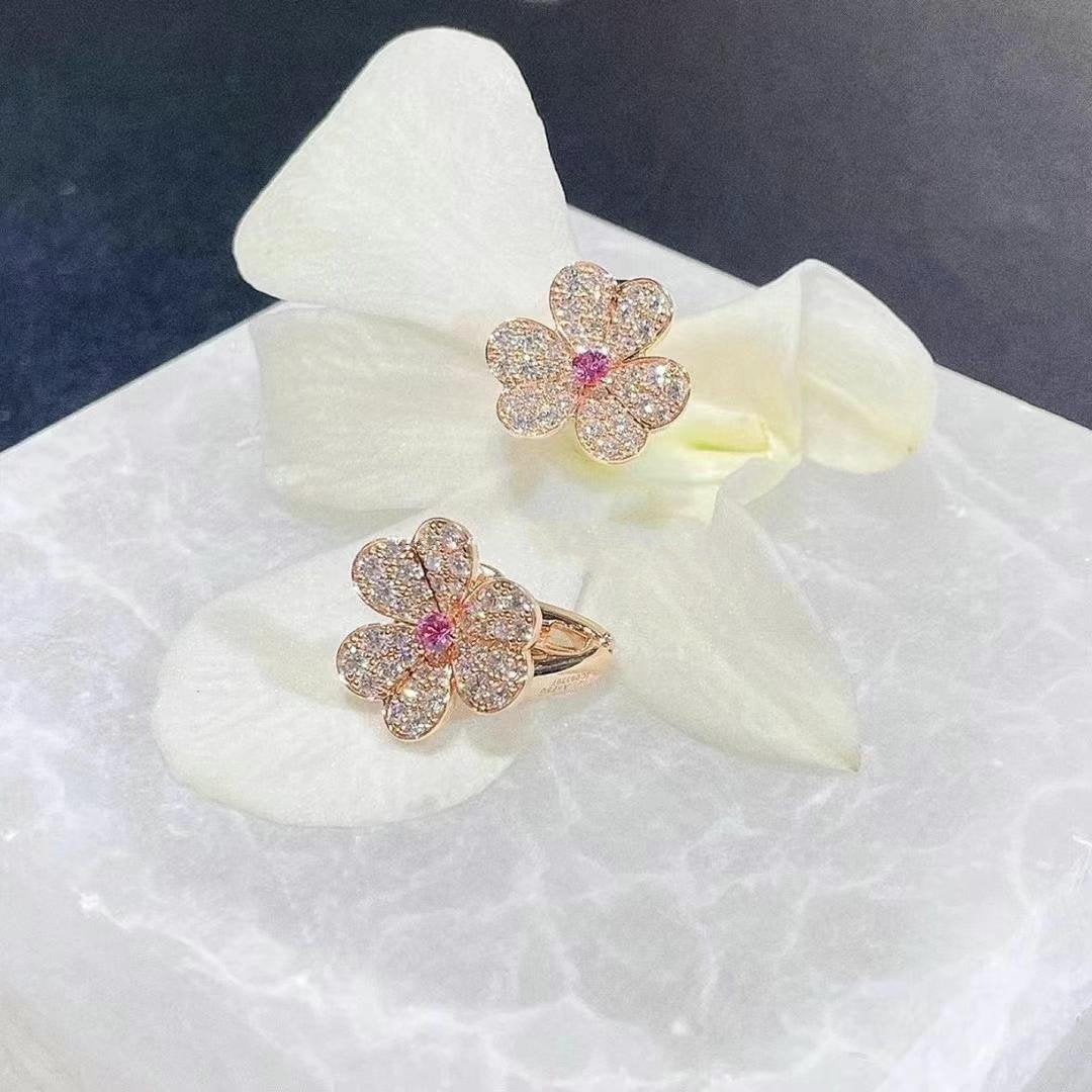 [LUXE]FRIVOLE ROTGOLD-OHRRINGE MIT DIAMANTEN UND BLUMEN