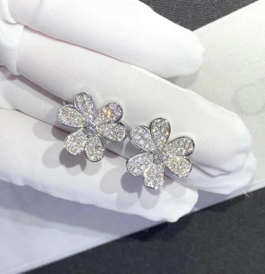 [LUXE]FRIVOLE SILBERNE OHRRINGE MIT DIAMANTEN UND BLUMEN