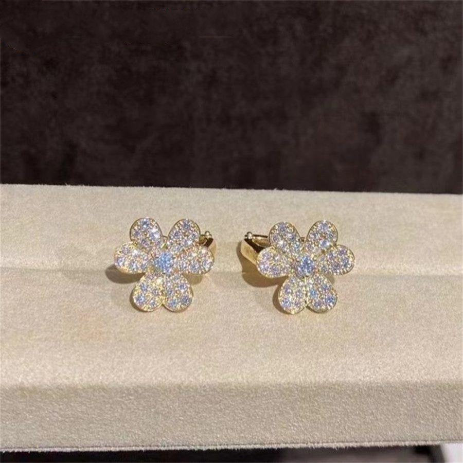 [ROYAL]FRIVOLE GOLD FLOWER DIAMOND EARRINGS