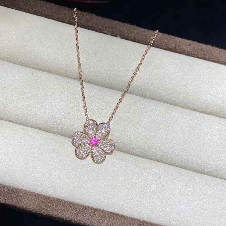 [ROYAL]FRIVOLE ROSE GOLD FLOWER DIAMOND NECKLACE