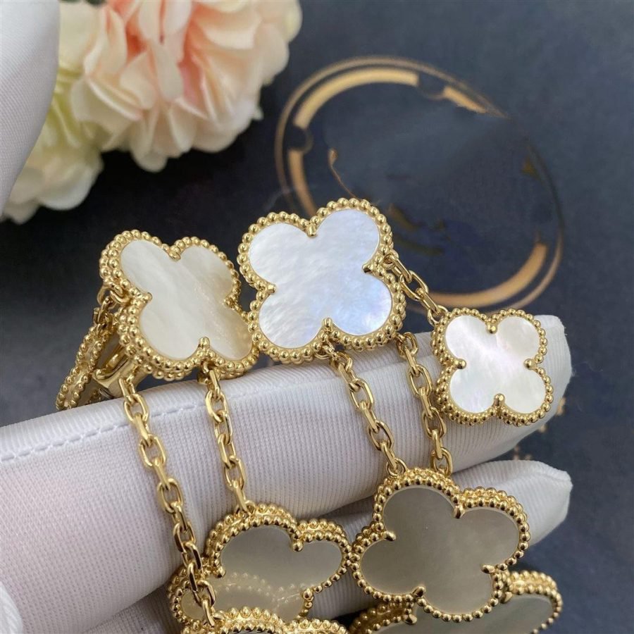 [Royal]CLOVER EARRINGS WHITE MOP 4 MOTIFS GOLD