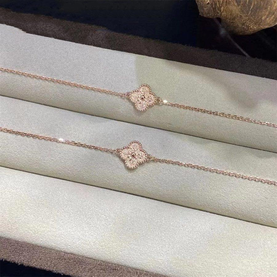 [ROYAL]CLOVER SINGLE FLOWER BRACELET