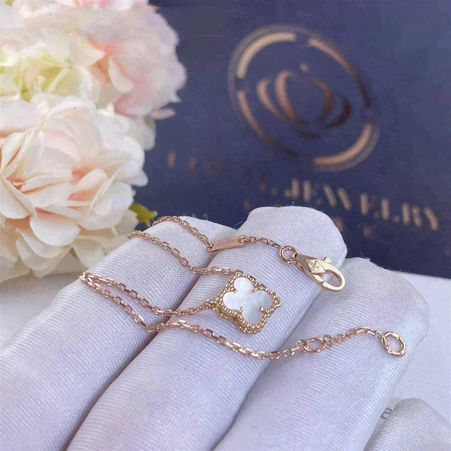 [ROYAL]CLOVER WHITE MOP SINGLE FLOWER BRACELET