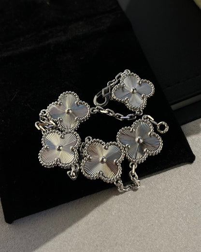 [ROYAL]CLOVER SILVER 5 MOTIFS BRACELET