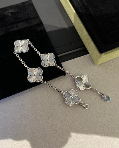 [ROYAL]CLOVER SILVER 5 MOTIFS BRACELET